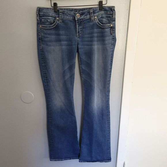 Silver Jeans Pioneer Embroidered Button Flap Back Pockets Medium Wash Size 31X33 - Picture 1 of 14